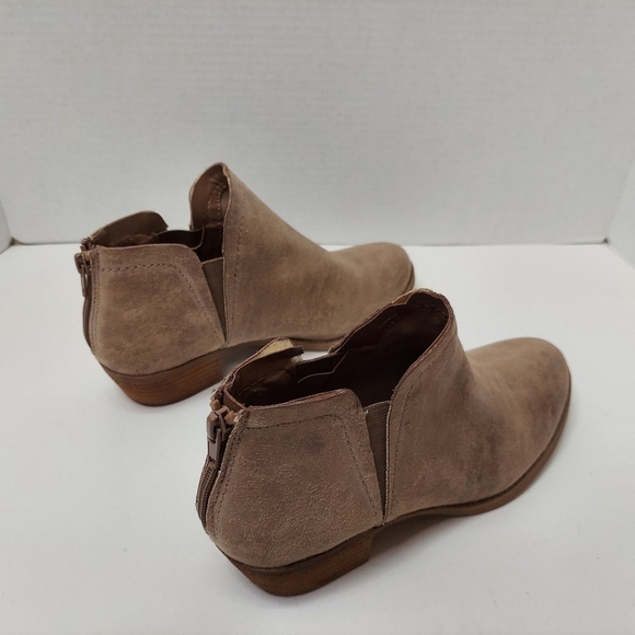 Carlos by Carlos Santana Booties Tan Brown Faux Suede Ankle Boots (DAMAGED) - Picture 4 of 9